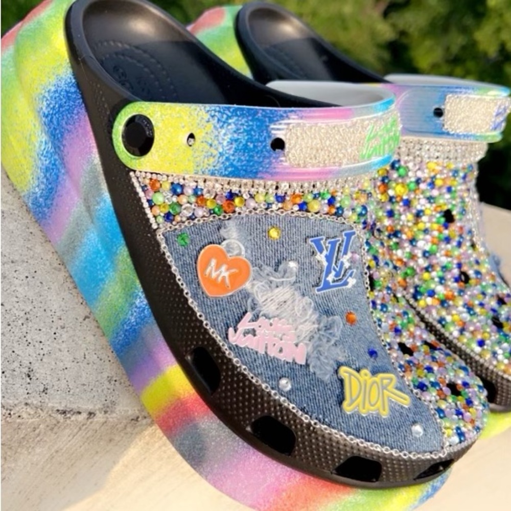 Bling Classic Mega Crush Crocs!! Women’s size 8 - Picture 5 of 5